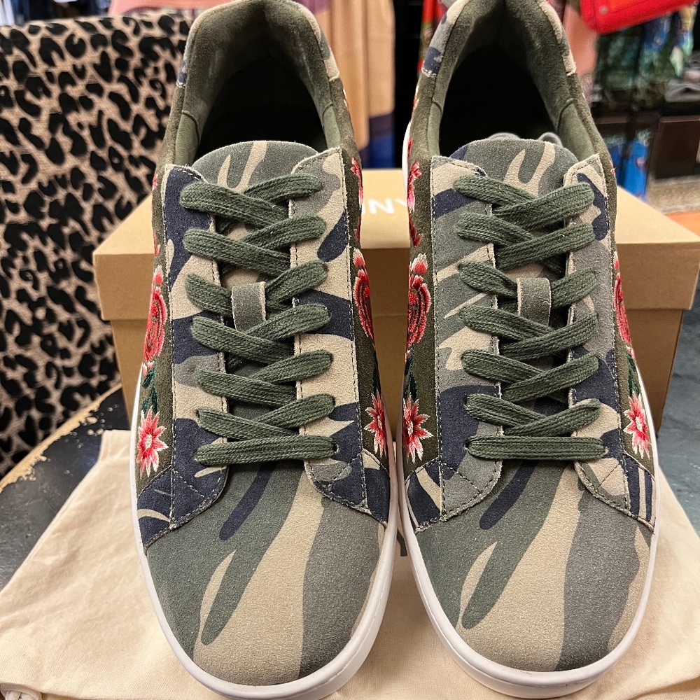 Johnny Was Junia Embroidered Camo Suede Sneaker NWT